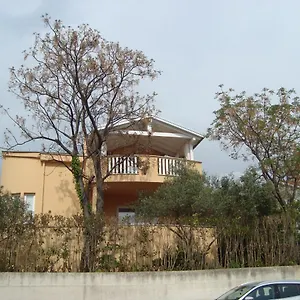 Eja Zára